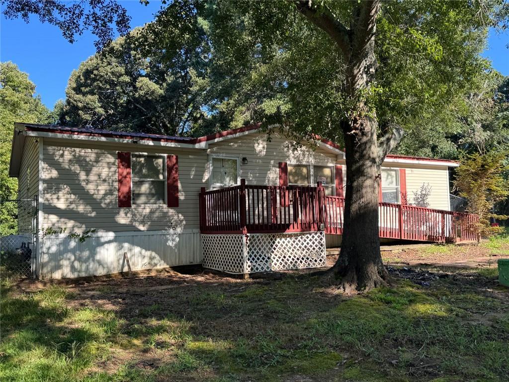 18 Huckleberry Ln., Winder, GA 30680