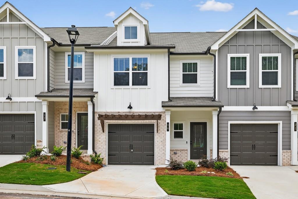 19 Benscot Dr., Austell, GA 30106