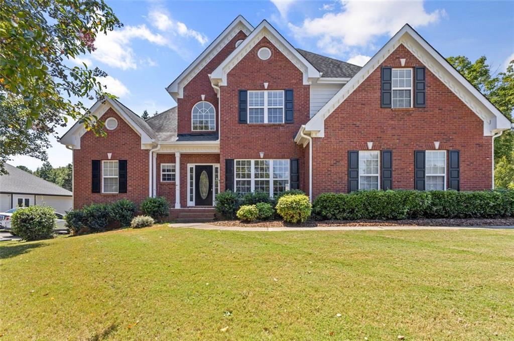 1376 Beringer Dr., Hoschton, GA 30548