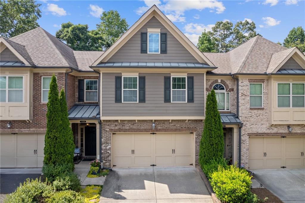 7580 Glisten Ave., Atlanta, GA 30328