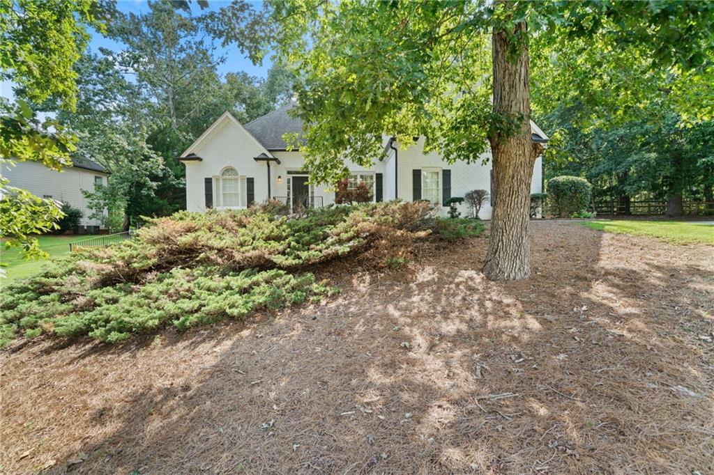 3860 Pinewood Ct., Cumming, GA 30041