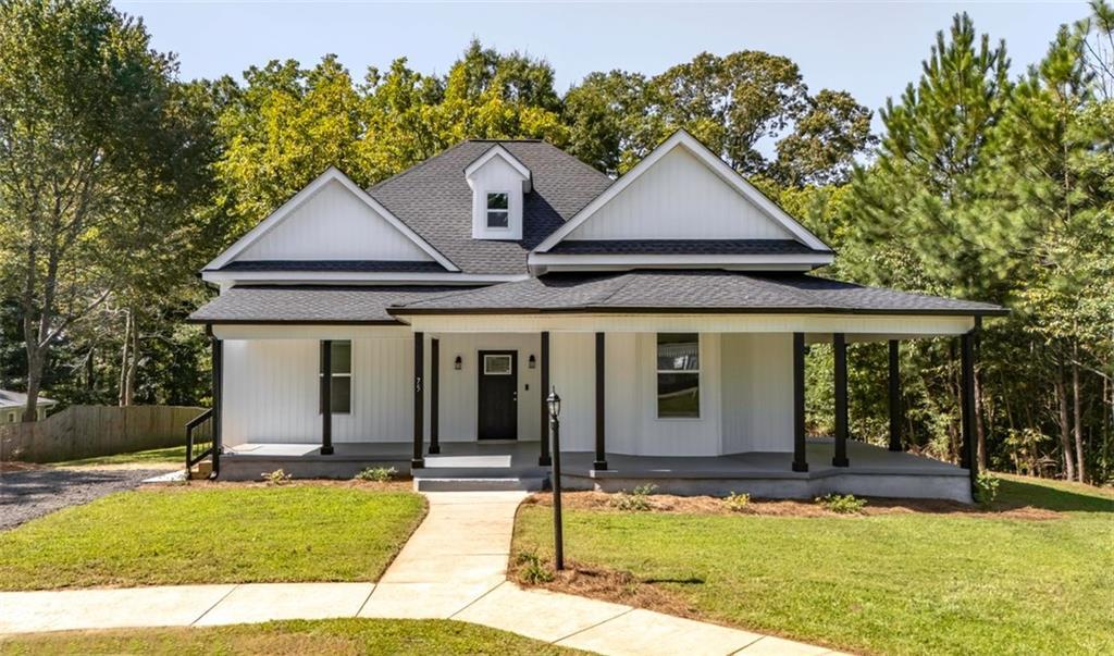 75 Rose St., Tallapoosa, GA 30176