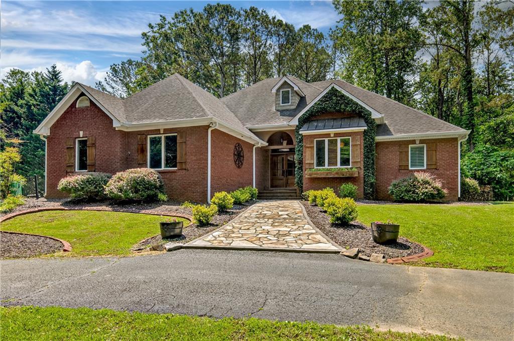 312 Sterling Rd., Jasper, GA 30143
