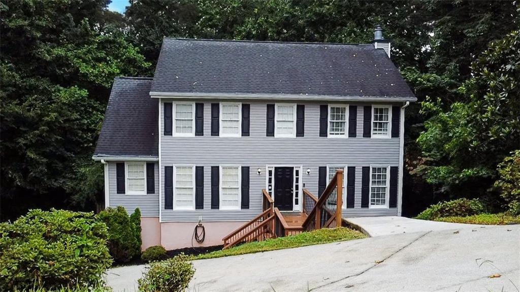 1394 Rustlewood Ct., Lilburn, GA 30047