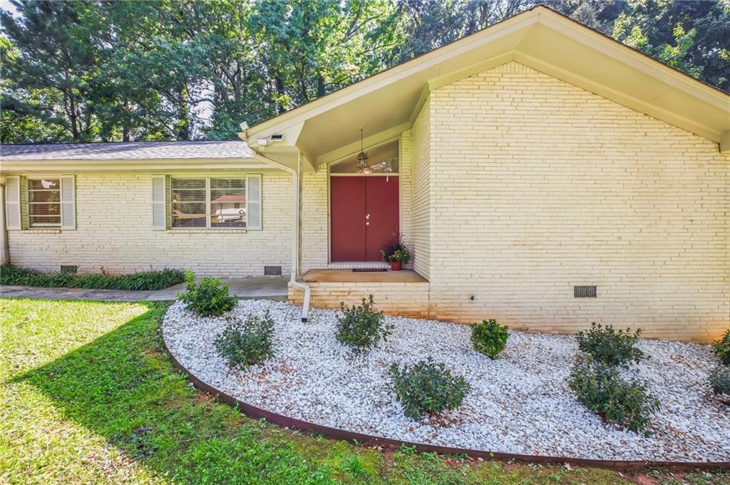 2691 Sterling Acres Dr., Tucker, GA 30084