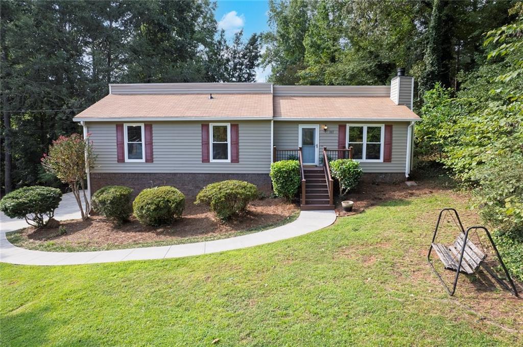 307 Summer Ct., Woodstock, GA 30188