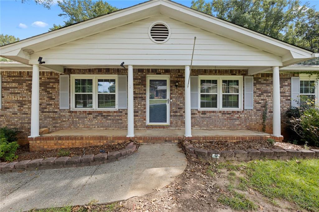 5571 Christi Dr., Douglasville, GA 30135