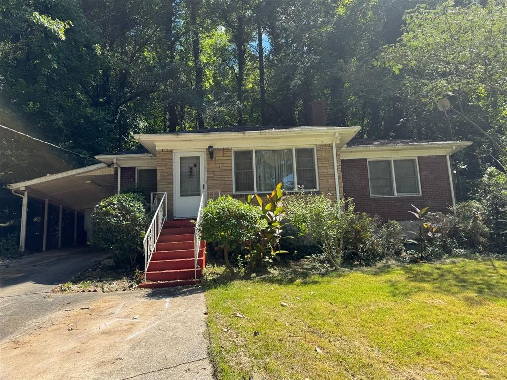 2200 Beecher Cir., Atlanta, GA 30311