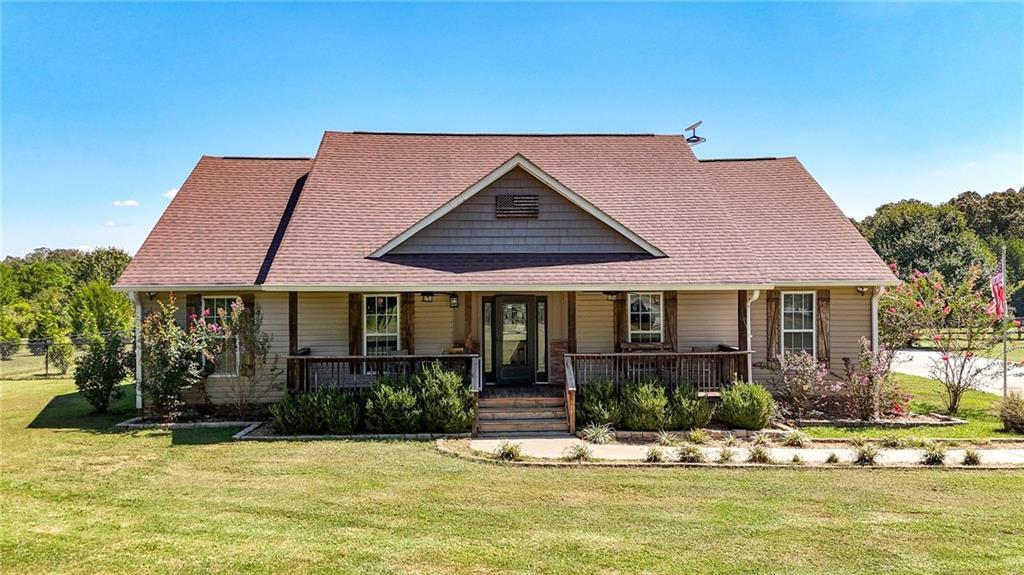 22 Ravenfield Rd., Taylorsville, GA 30178