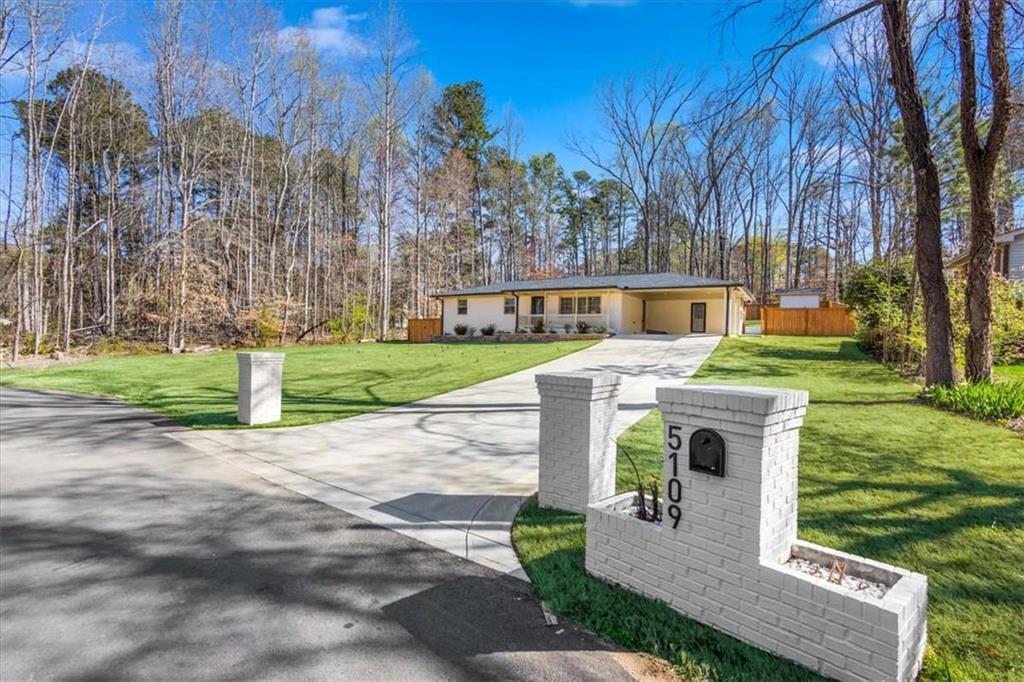 5109 Dogwood Hills Dr., Sugar Hill, GA 30518