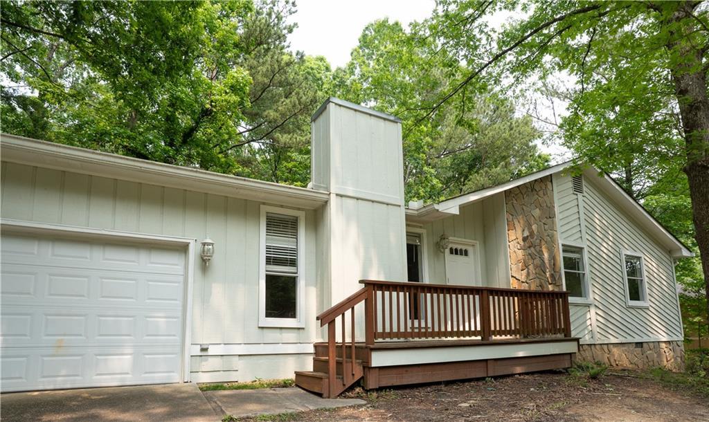 3963 Ferncliff Rd., Snellville, GA 30039
