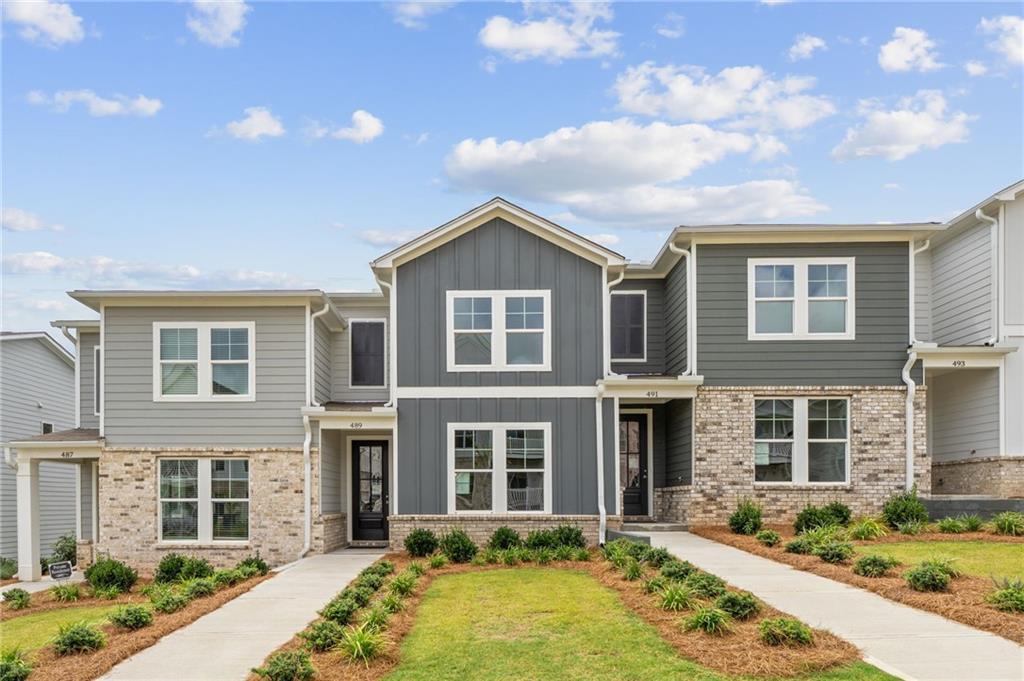 489 Crown Dr., Cartersville, GA 30120