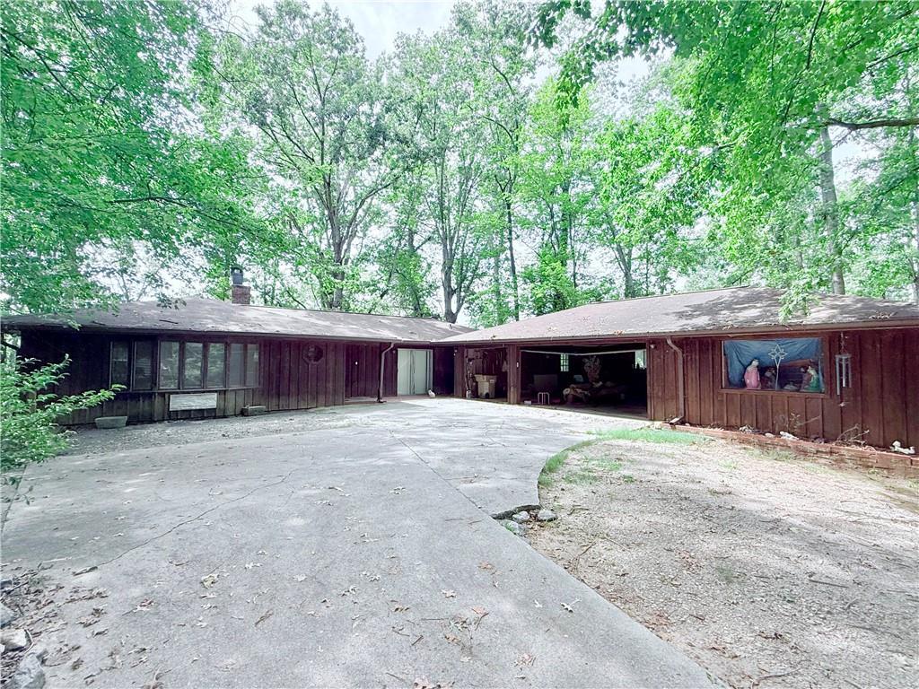 3007 Basin Rd., Gainesville, GA 30506
