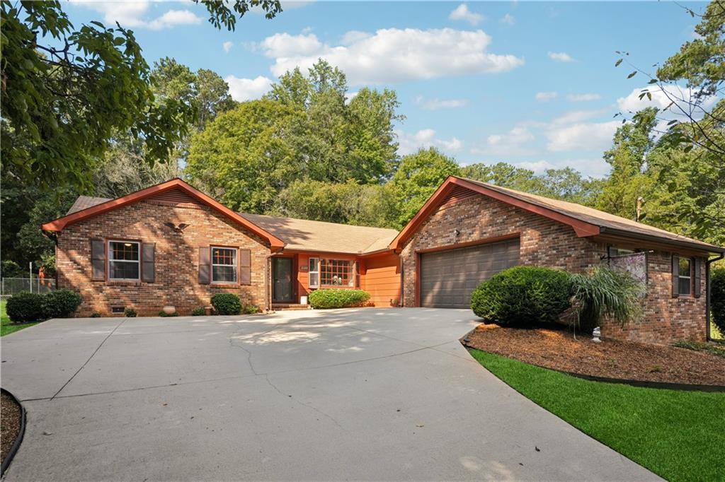 2189 Pine Knoll Cir., Conyers, GA 30013