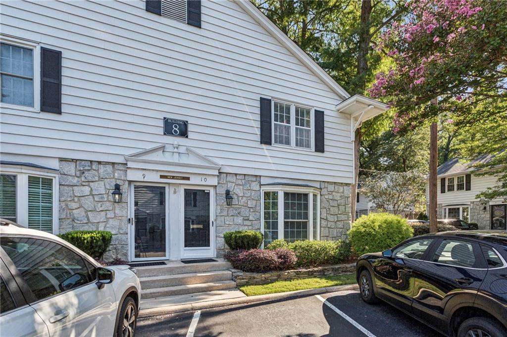136 Peachtree Memorial Dr. #NJ 10, Atlanta, GA 30309
