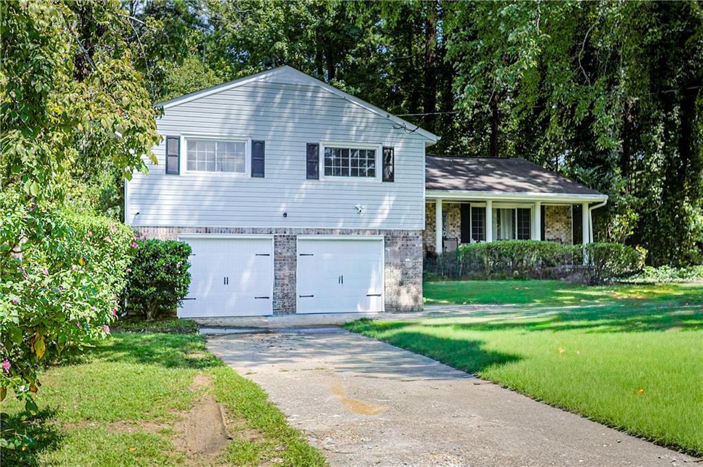 2521 Rockknoll Dr., Conley, GA 30288