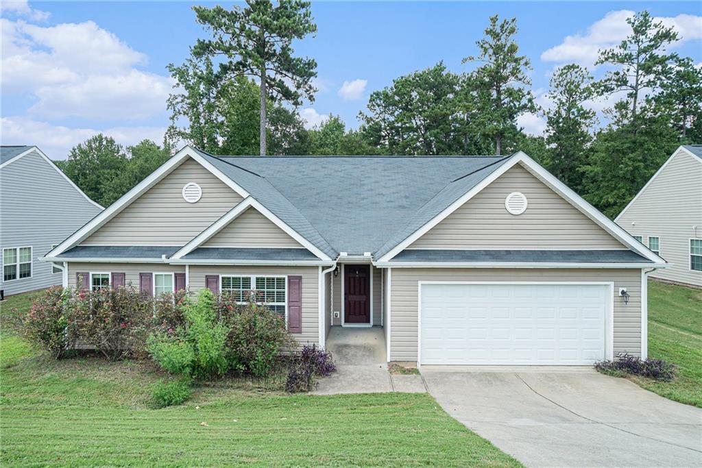 1921 Roxey Ln., Winder, GA 30680