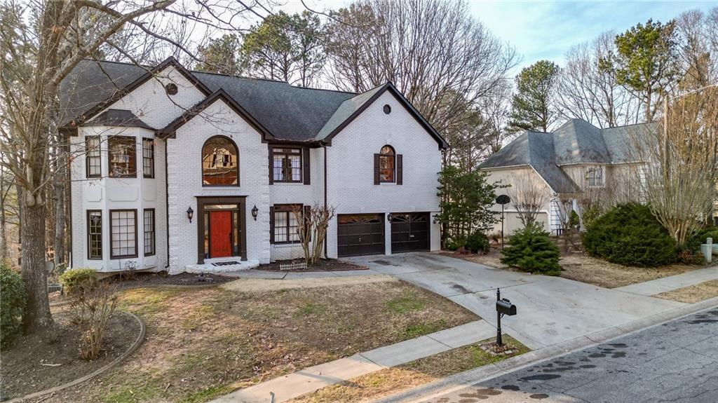 559 Fairway Dr., Woodstock, GA 30189