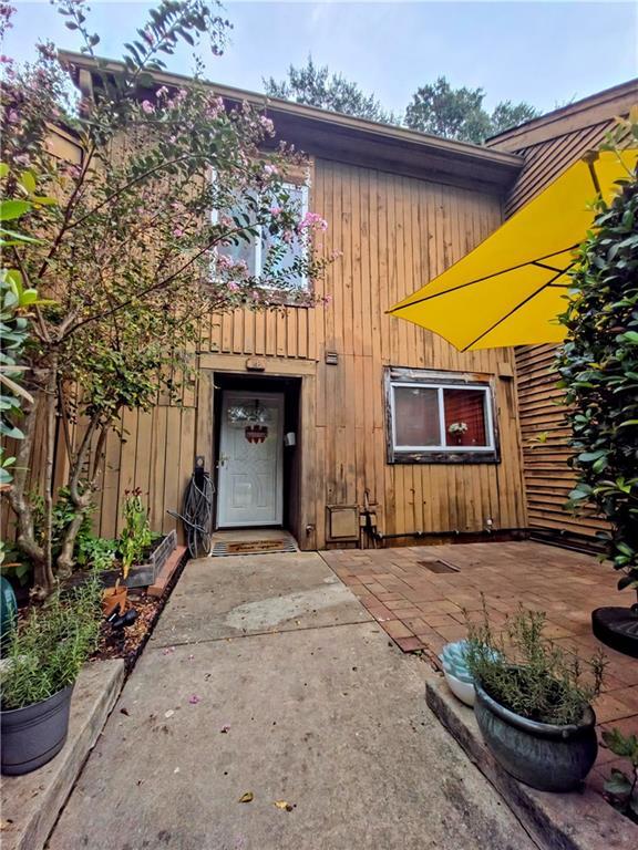 28 Willowick Dr., Lithonia, GA 30038