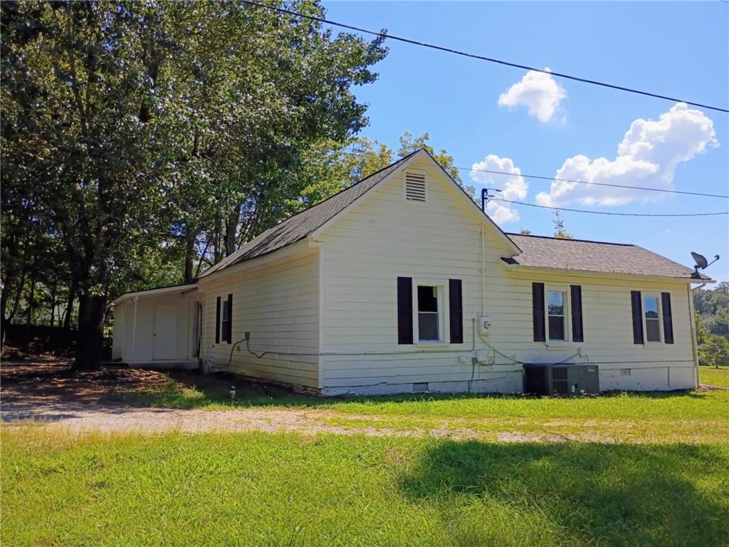 4022 Sutton Rd, Gainesville, GA 30506