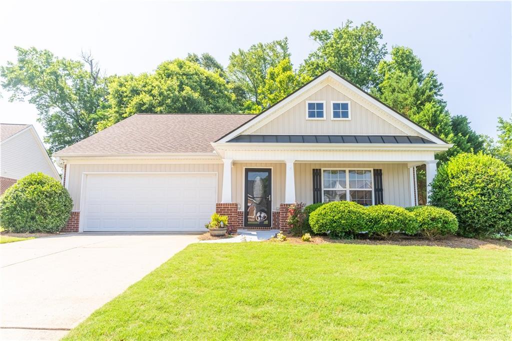 394 Lakeview Bend Circle, Jefferson, GA 30549
