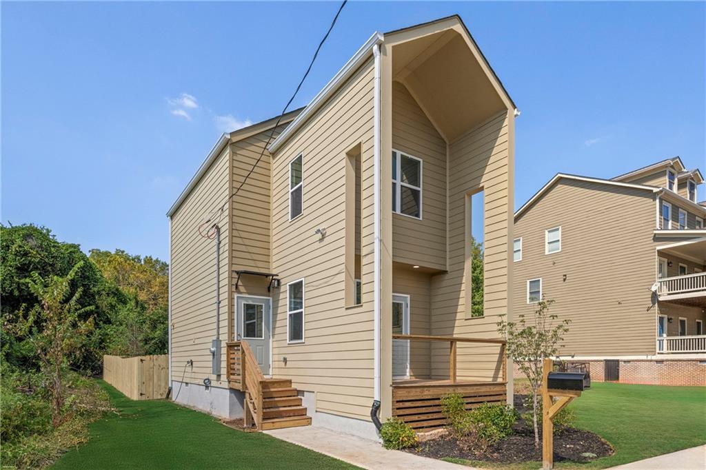 585 Ira St., Atlanta, GA 30312
