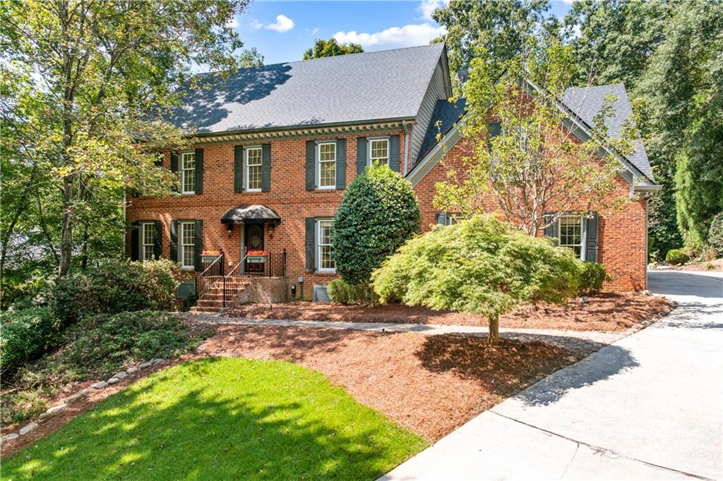 7300 Chattahoochee Bluff Dr., Atlanta, GA 30350