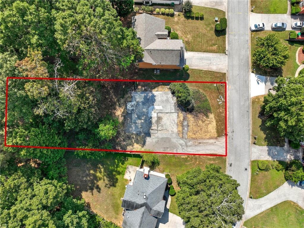 814 Malvern Blvd., Stone Mountain, GA 30087