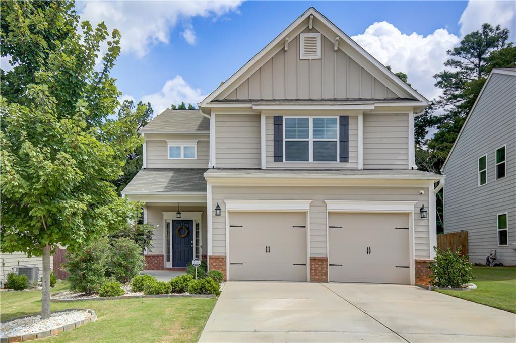 1031 Shadow Glen Dr., Fairburn, GA 30213