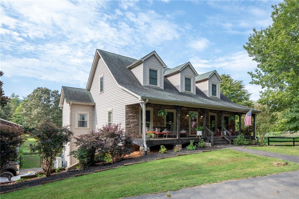 502 East Valley Rd., Rydal, GA 30171
