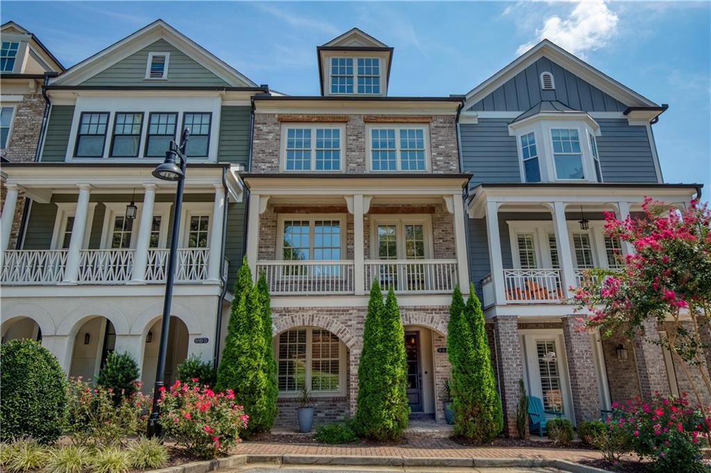 963 Forrest St., Roswell, GA 30075