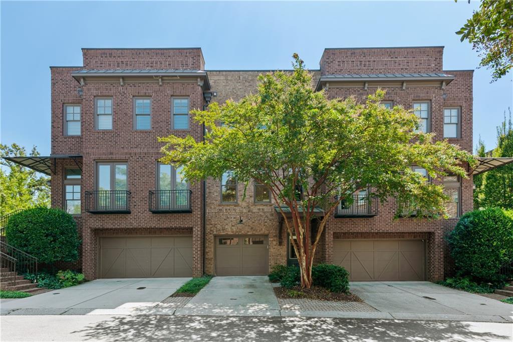 410 Canton Walk, Roswell, GA 30075