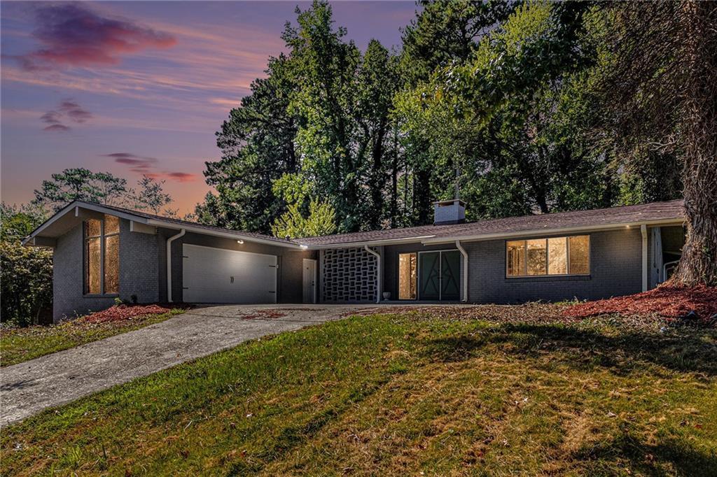 2311 Springside Ln., Decatur, GA 30032