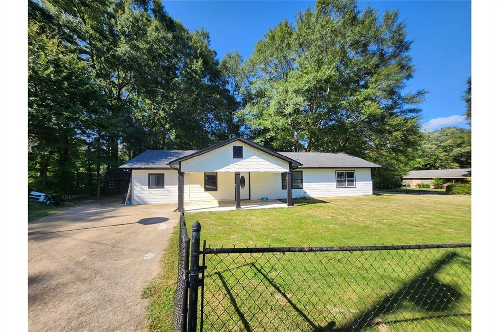 3602 Amanda Ct., Powder Springs, GA 30127