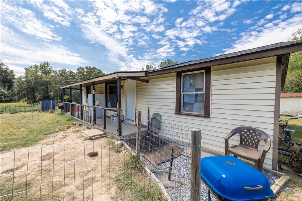 92 Davis Loop, Kingston, GA 30145