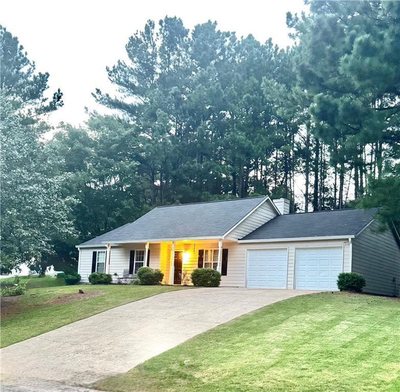 502 E Lake Ct., Woodstock, GA 30188