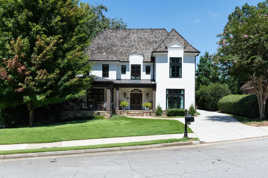710 Registry Ln., Atlanta, GA 30342