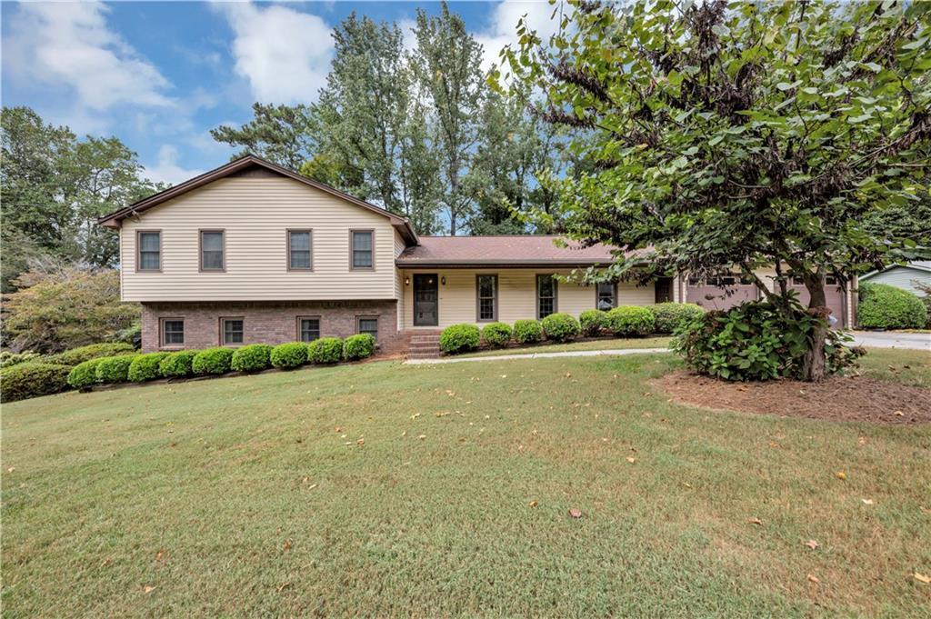 101 Early Parkway Dr., Smyrna, GA 30082