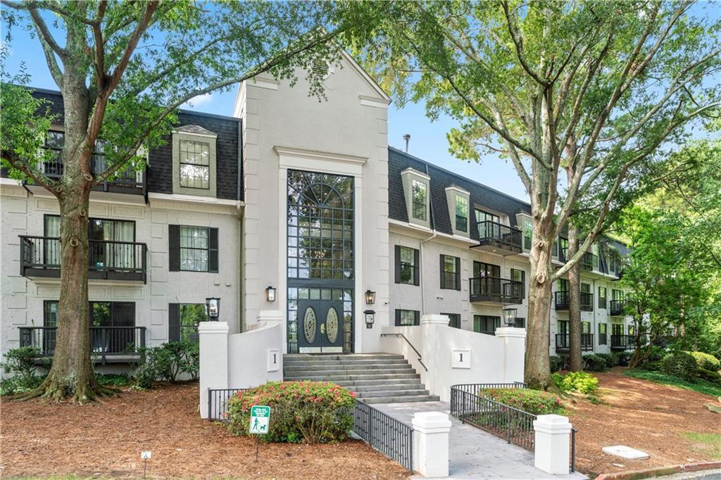 1201 Pine Heights Dr., Atlanta, GA 30324