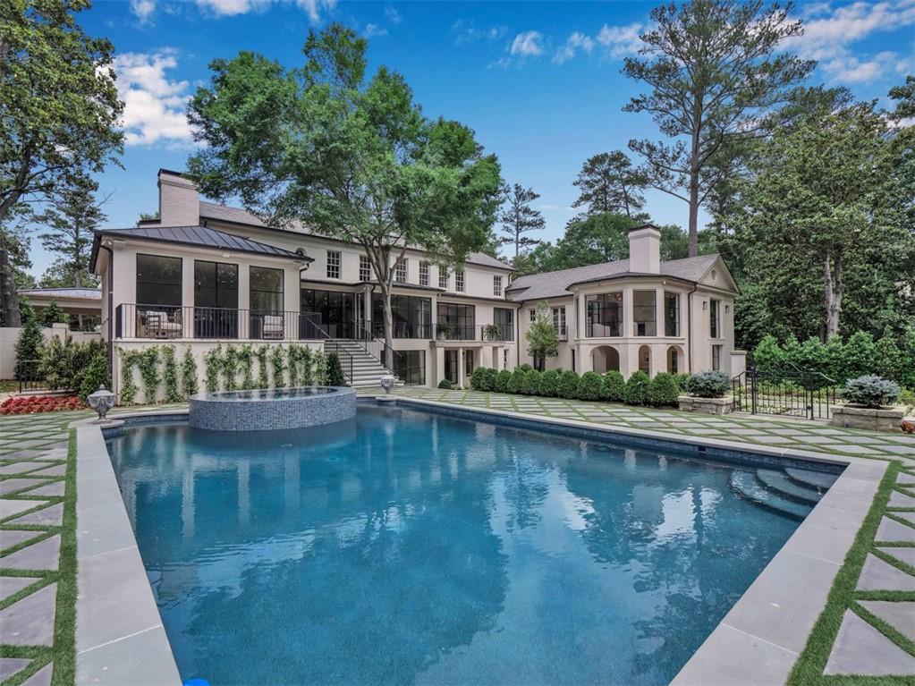 3625 Tuxedo Rd., Atlanta, GA 30305