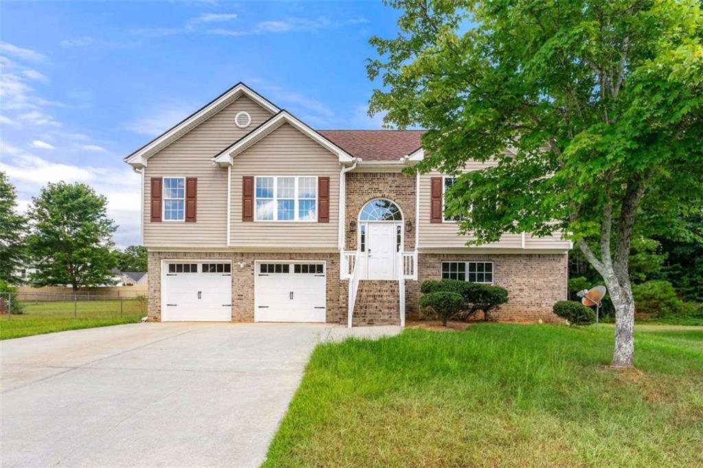 325 Bethesda Park Tr., Lawrenceville, GA 30044