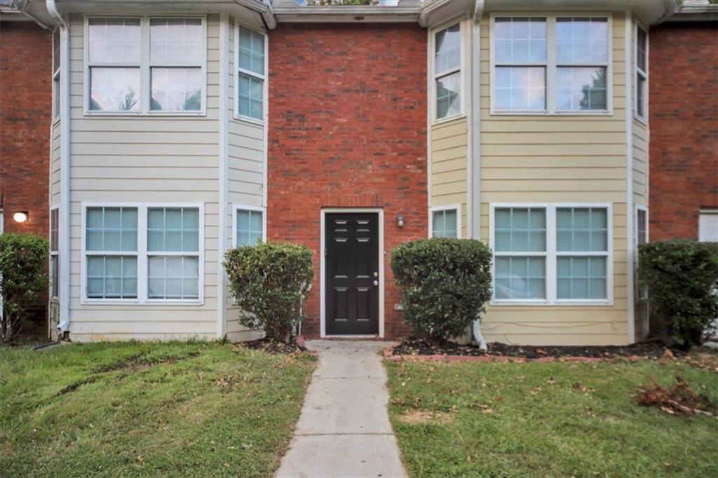 5564 Pineridge Ct., Forest Park, GA 30297