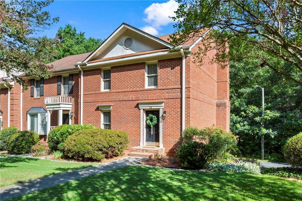 28 Huntington Place Dr., Atlanta, GA 30350