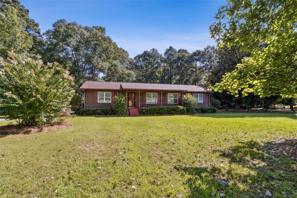 3600 Willowwind Ct, Loganville, GA 30052