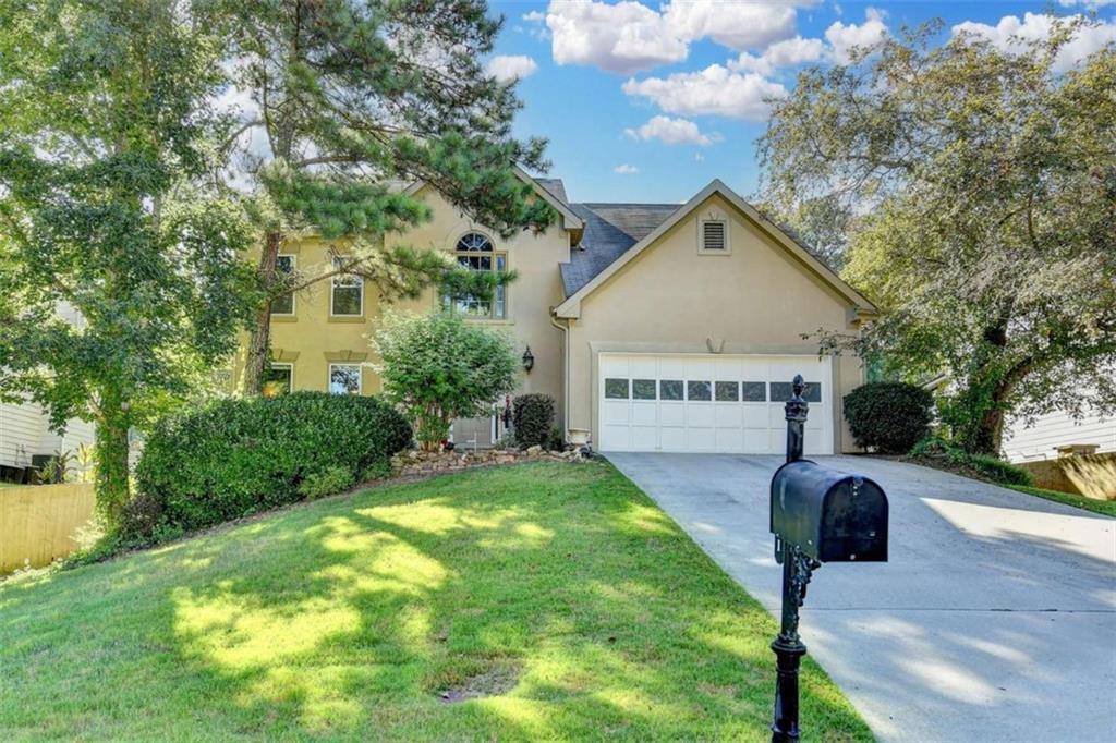 531 Shyrewood Dr., Lawrenceville, GA 30043