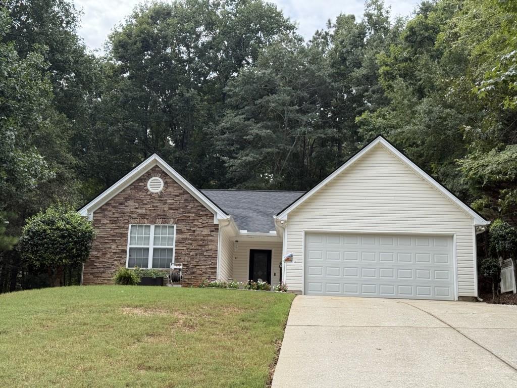 1642 White Oak Dr., Winder, GA 30680