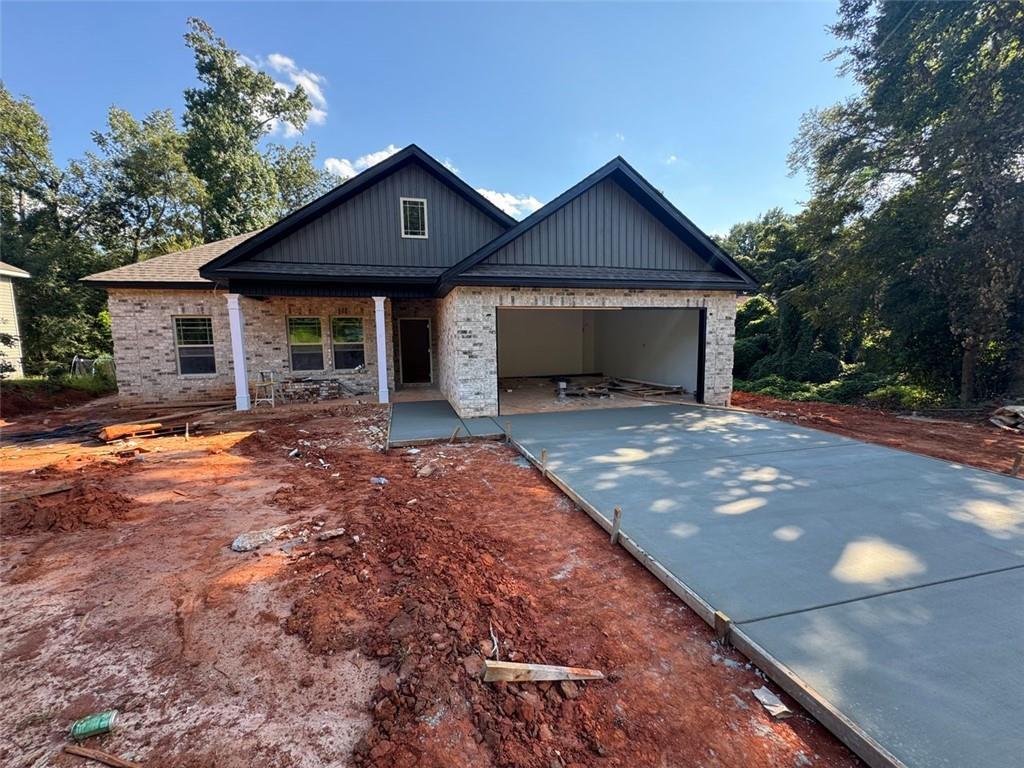 60 Tiffany Ln., Warner Robins, GA 31093
