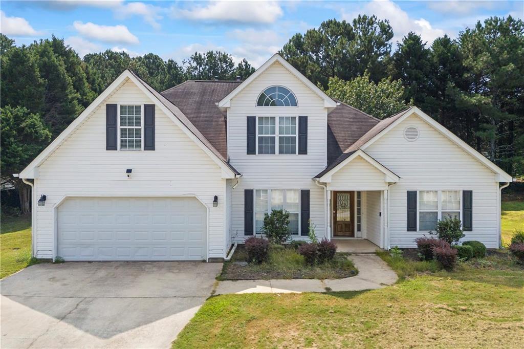 3810 Weeping Willow Ln., Loganville, GA 30052