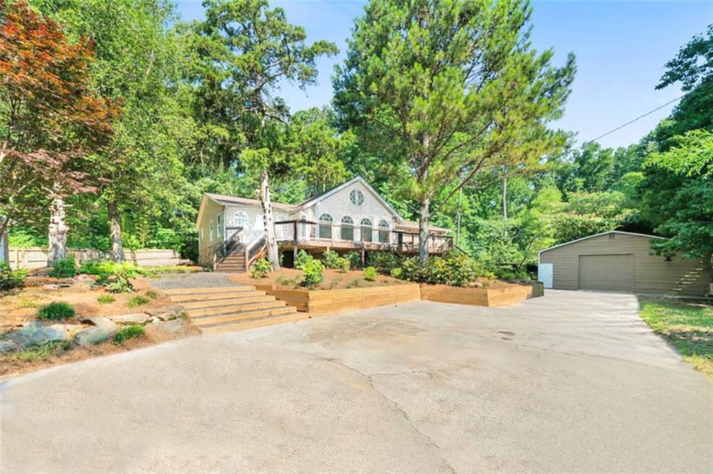 528 Pumpkinvine Rd., Acworth, GA 30101