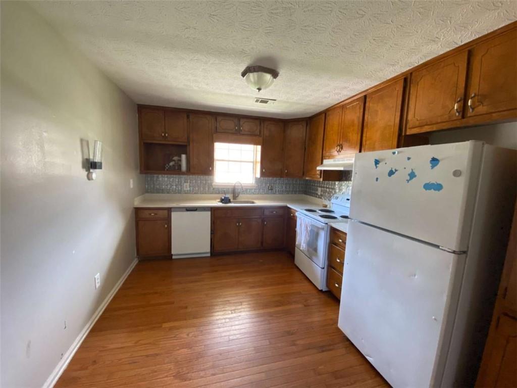 217 Oak Cir., Stockbridge, GA 30281